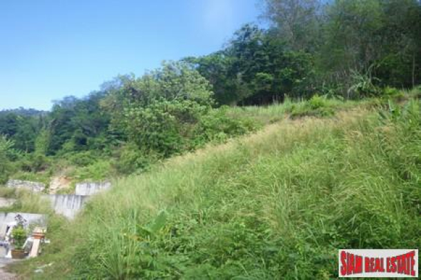 Prime Hillside with Lake Overview Land 2,023 sq. m Rai in Kathu-9