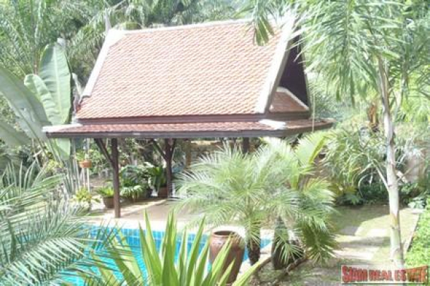 Modern Three Bedroom Pool Villa with Thai Style Guesthouse in Ao Por-3