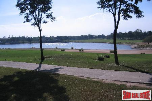 Over 2 Rai of Residential Land next to the 13th Tee at Springfield Royal Country Club, Cha Am-4