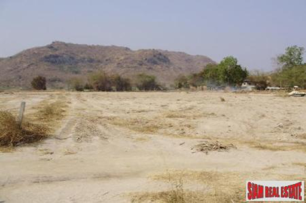 Plot of Land Near Golf Course for sale ready to be build on.-1