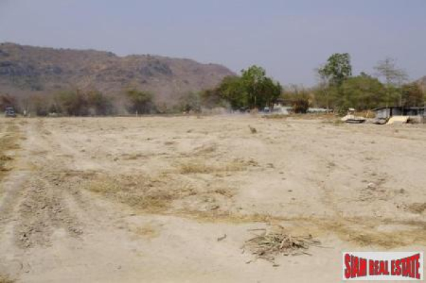 Plot of Land Near Golf Course for sale ready to be build on.-2