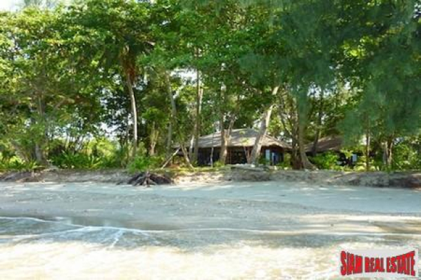 Luxury Island Beachfront Villas Within Eco-Resort-8