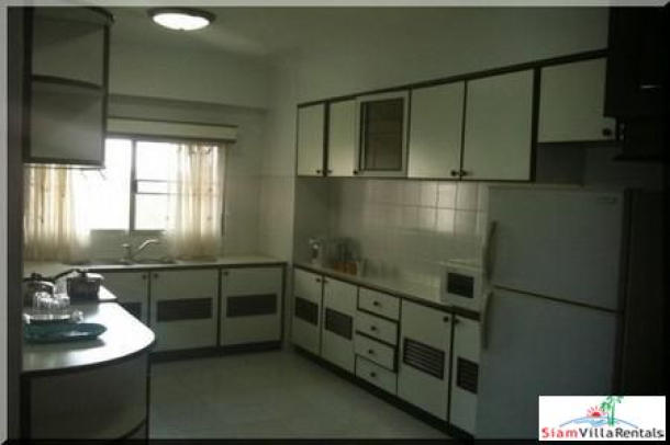 Spacious  2 BRs( 184 sq.m.) for Very Cheap Long Term Rent-9