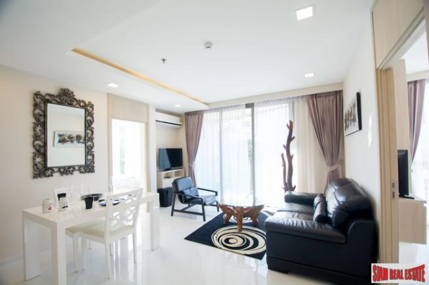 Newly Completed High-Rise Condominium on Pratumnak Hills Near Cosy Beach - Studio Units-10