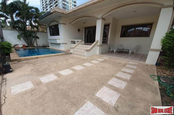 Lowest Price 3 BRs Pool Villa For Rent in Jomtien Near The Beach ( Sea Side )-2