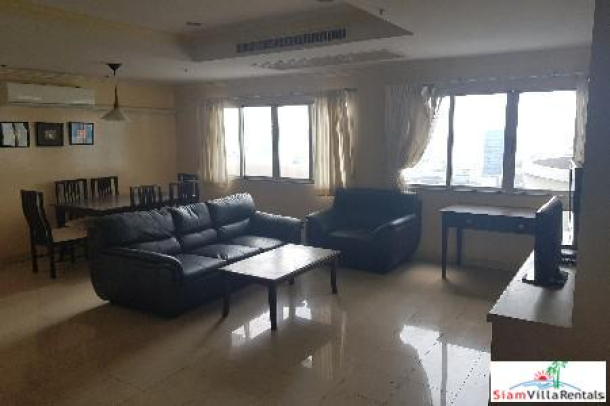 Witthayu Complex | Large Two Bedroom Condo near BTS Phloen Chit-14
