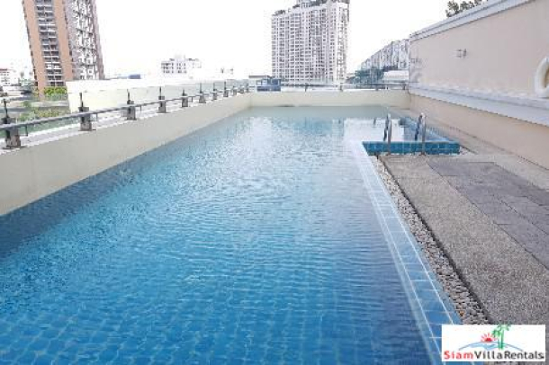 The Address 42 | Cheerful Furnished Two Bedroom Condo for Rent in Phra Khanong-13