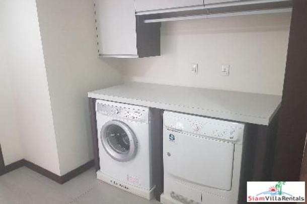 Baan Sukhumvit 14 | Convenient and Spacious Two Bedroom Condo for Rent in Lumphini-11