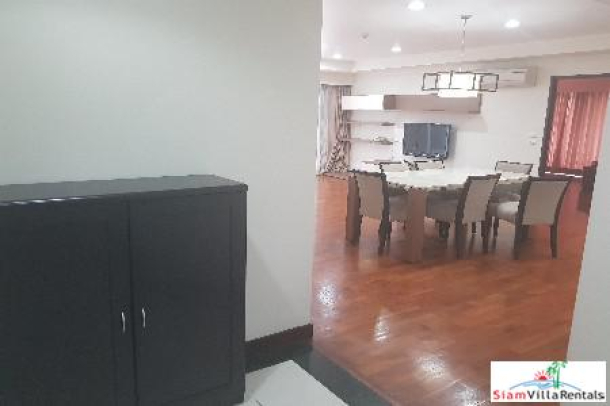 Baan Sukhumvit 14 | Convenient and Spacious Two Bedroom Condo for Rent in Lumphini-18