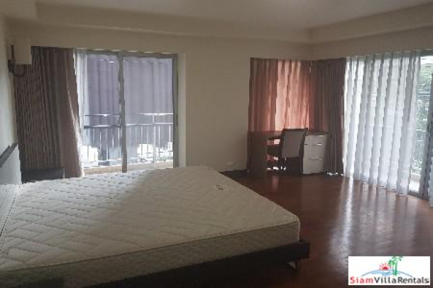 Baan Sukhumvit 14 | Convenient and Spacious Two Bedroom Condo for Rent in Lumphini-6