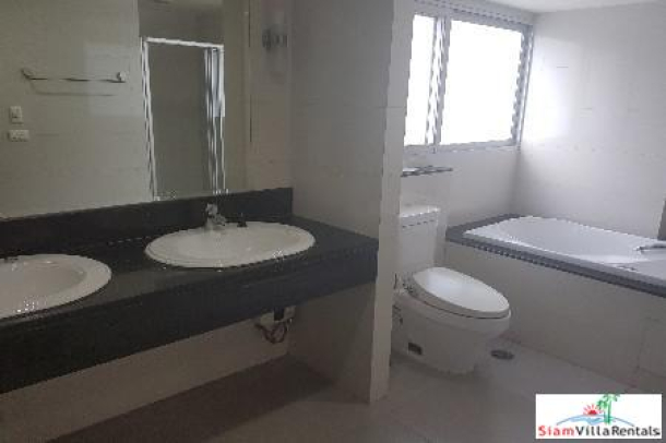 Baan Sukhumvit 14 | Convenient and Spacious Two Bedroom Condo for Rent in Lumphini-9