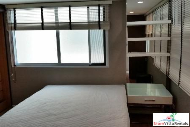 The Rajdamri Condo | Convenient One Bedroom Duplex Located near BTS Ratchadamri-12