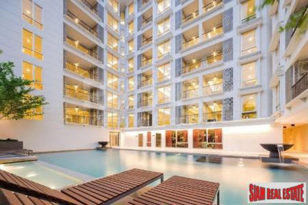 Maestro 39 Residence | Unique Ground Floor Two Bedroom with Private Garden on Sukhumvit 39-1