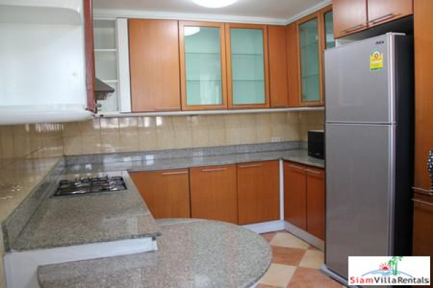 Promsuk Condominium | Extra Large Three Bedroom Family Style Condo for Rent on Sukhumvit 26-10