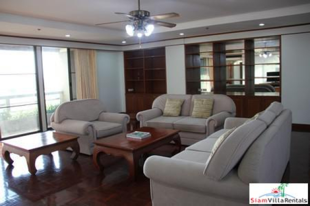 Promsuk Condominium | Extra Large Three Bedroom Family Style Condo for Rent on Sukhumvit 26-12