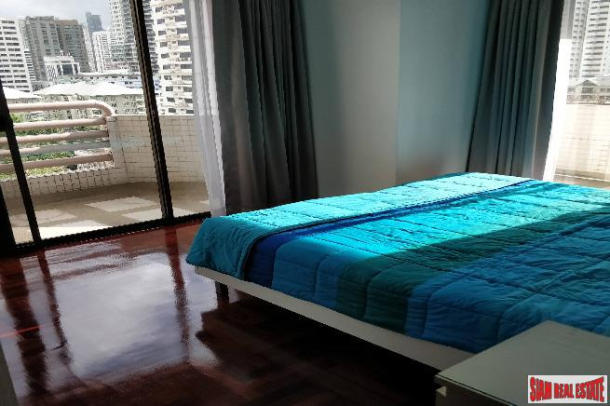 Richmond Palace | Bright and Immaculate Three Bedroom Condo on Sukhumvit 43-17