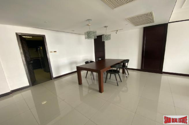 All Seasons Mansion | Very Spacious Two Bedroom Condo with Shuttle Service to Phloen Chit BTS.-17