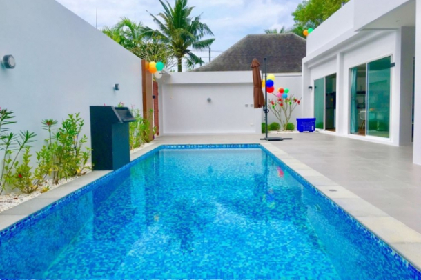 Two Pool Villas for sale with Private Pool only 100 Meters to Bang Niang Beach, Khao Lak-8