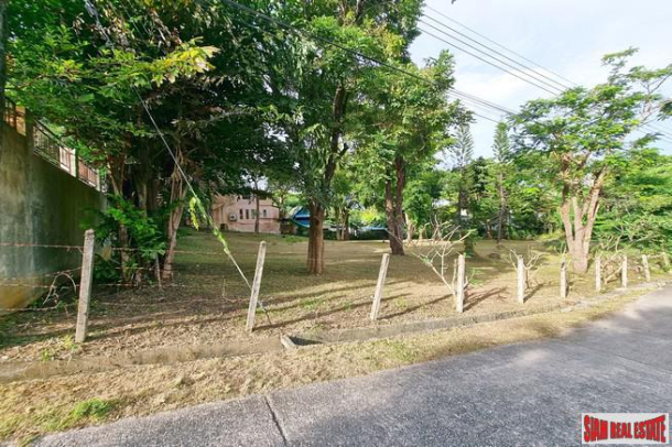 Large 1420 sqm Land for Sale Near Nai Harn Beach - Perfect for Private Villa or a Boutique Development-4