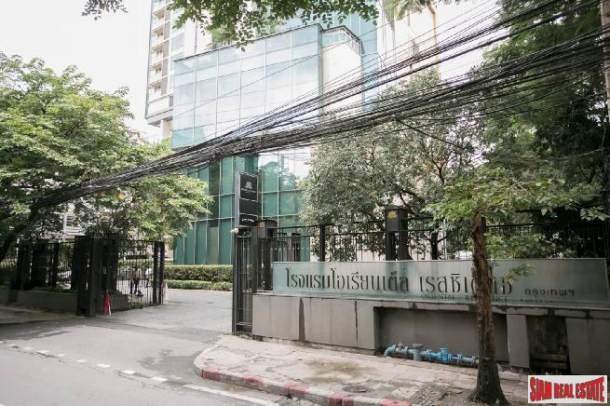 The Oriental Residence | 2 Bedrooms and 2 Bathrooms for Rent in Lumphini Area of Bangkok-9