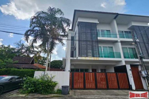 Patak Villa | Three Storey, Four Bedroom House with Private Pool for Rent in Chalong-1