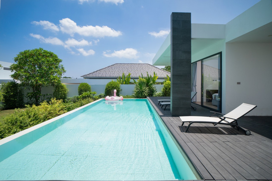 Modern Tropical Pool Villa 5 Bedrooms 5 Bathrooms in Cherngtalay-2