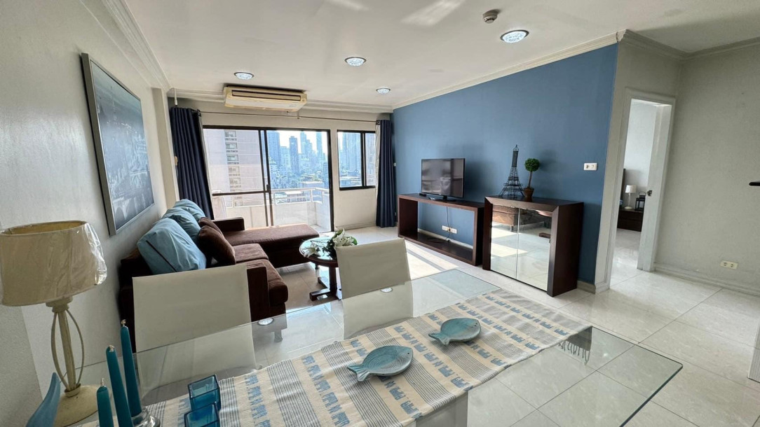 Saranjai Mansion | Large One Bedroom with Balcony and Pool View for Rent on Sukhumvit 6-4